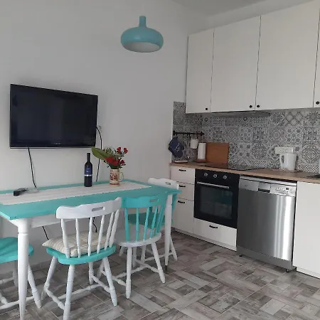 Pelargo Apartament *