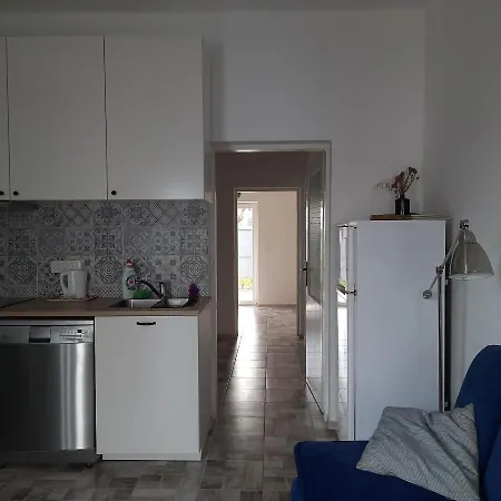 Pelargo Poljana (Ugljan)